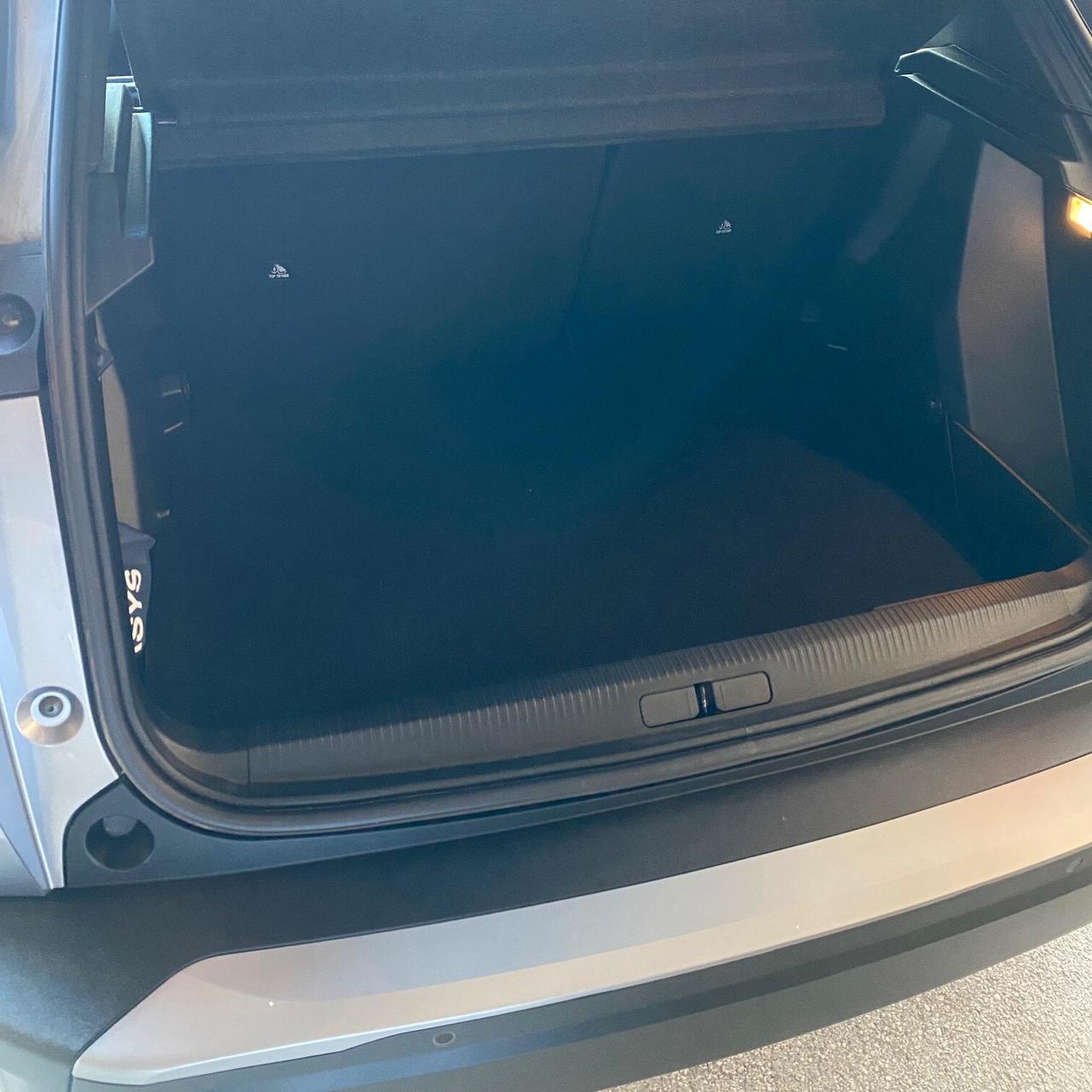 Peugeot 2008 PureTech 100 cv S&S "8 mila km"