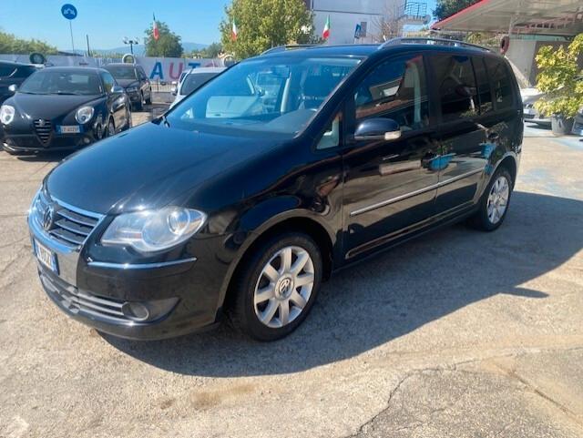 Volkswagen Touran 2.0 Conceptline Ecofuel