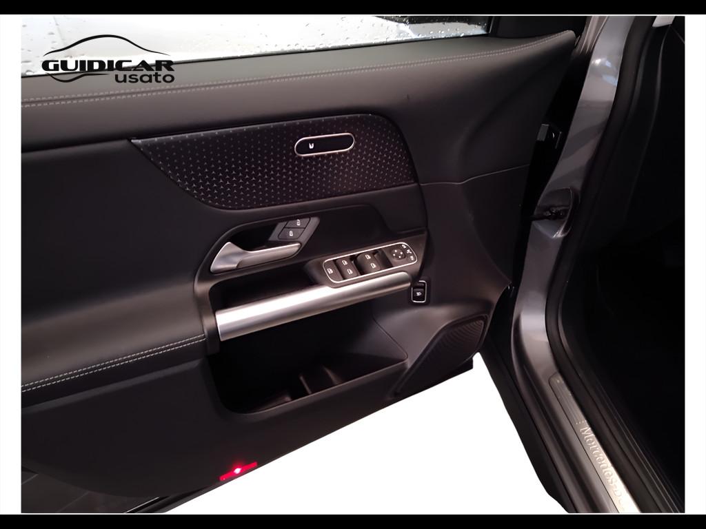 Mercedes-Benz GLA-H247 2023 - GLA 200 d Progressive Advanced auto