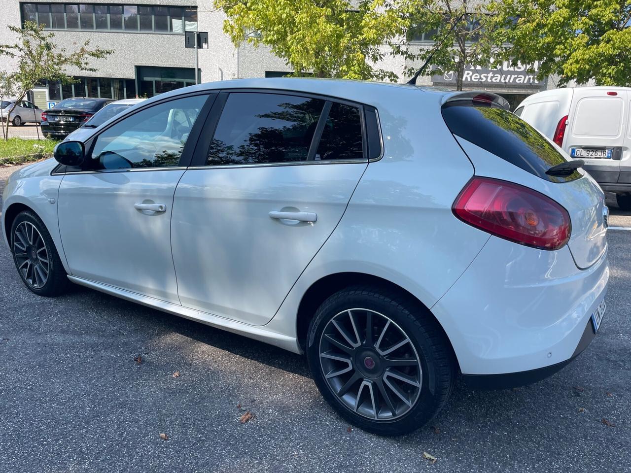 Fiat Bravo 1.6 MJT 120 CV*Automatik*Cerchi*Neopatentati*