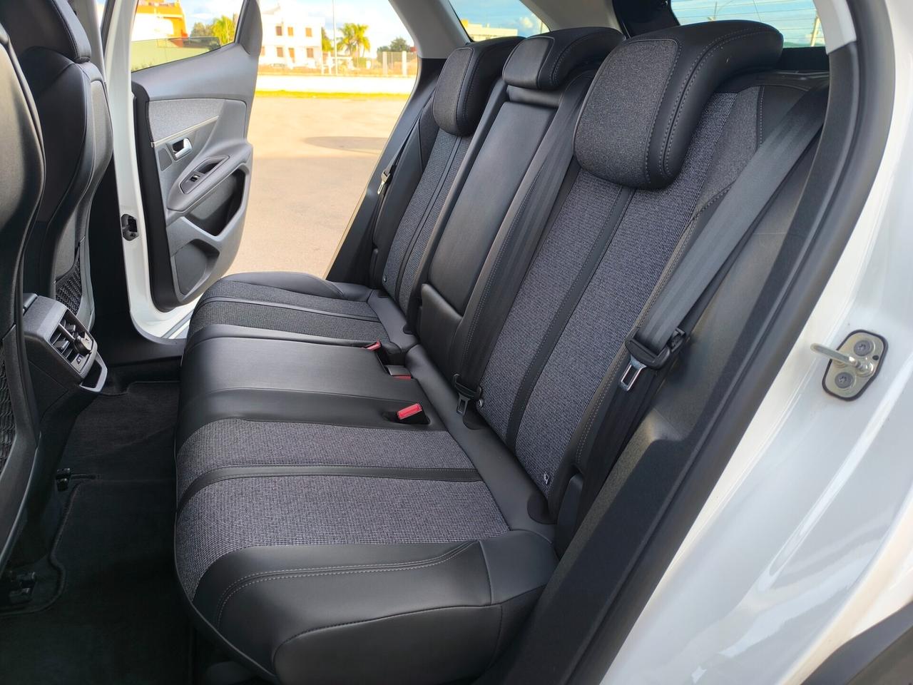 PEUGEOT 3008 ALLURE 1.6 HDI 130cv 09/19 TETTO/NAVI/LED