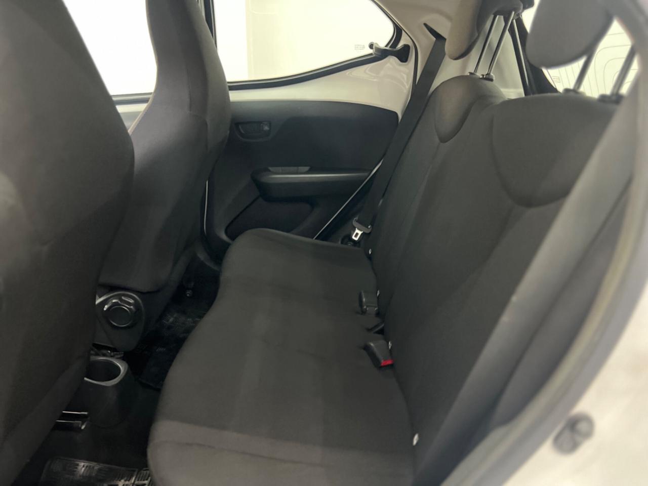 Toyota Aygo Connect 1.0 VVT-i 72 CV x-play 2021