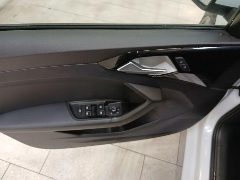 Audi A1 Sportback 30 1.0 tfsi Identity Black 116cv