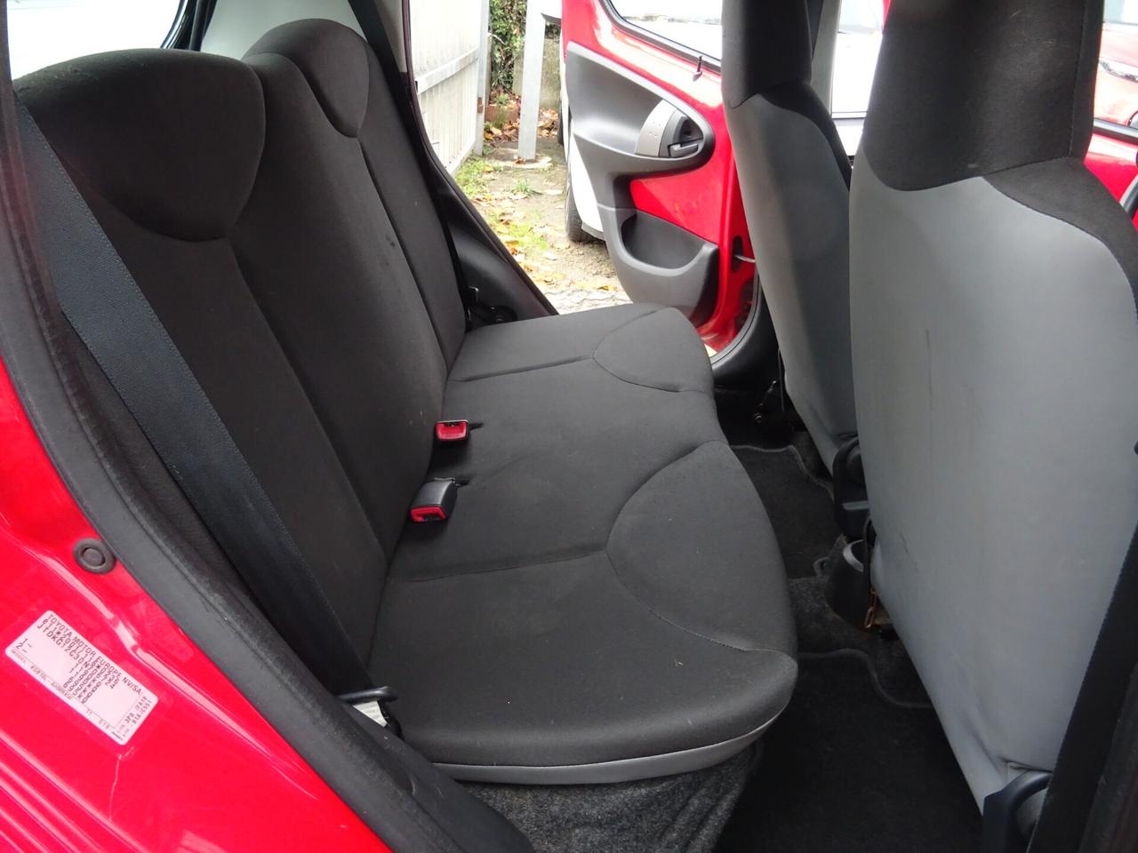 Toyota Aygo 1.0 12V VVT-i 5p Active Connect OK NEOP.