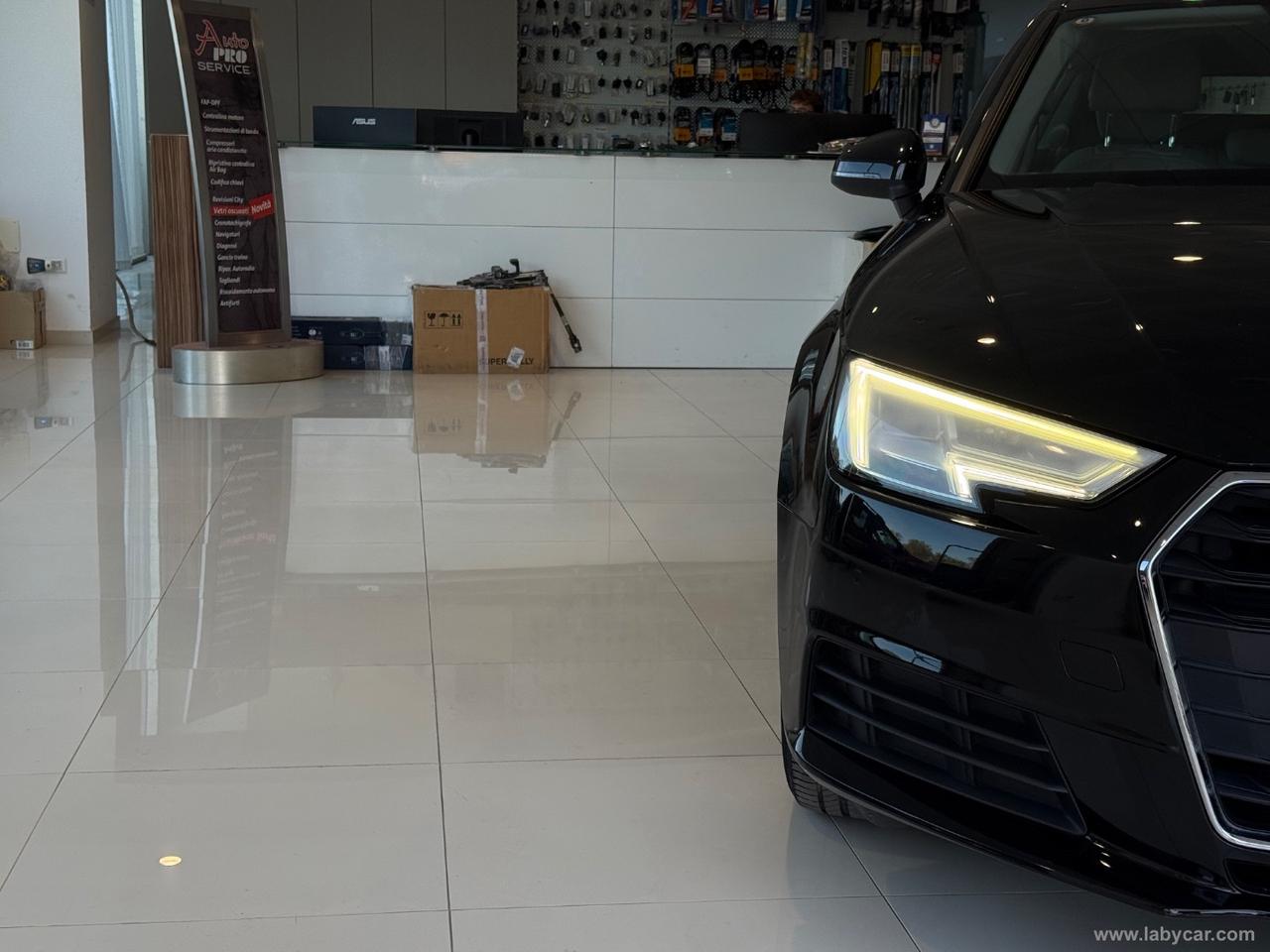 AUDI A4 Avant 30 TDI S tronic Business Sport