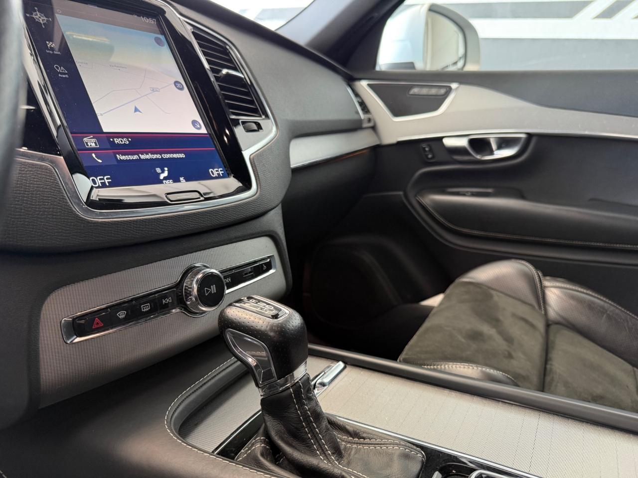 Volvo XC 90 XC90 D5 AWD Geartronic 7 posti R-design