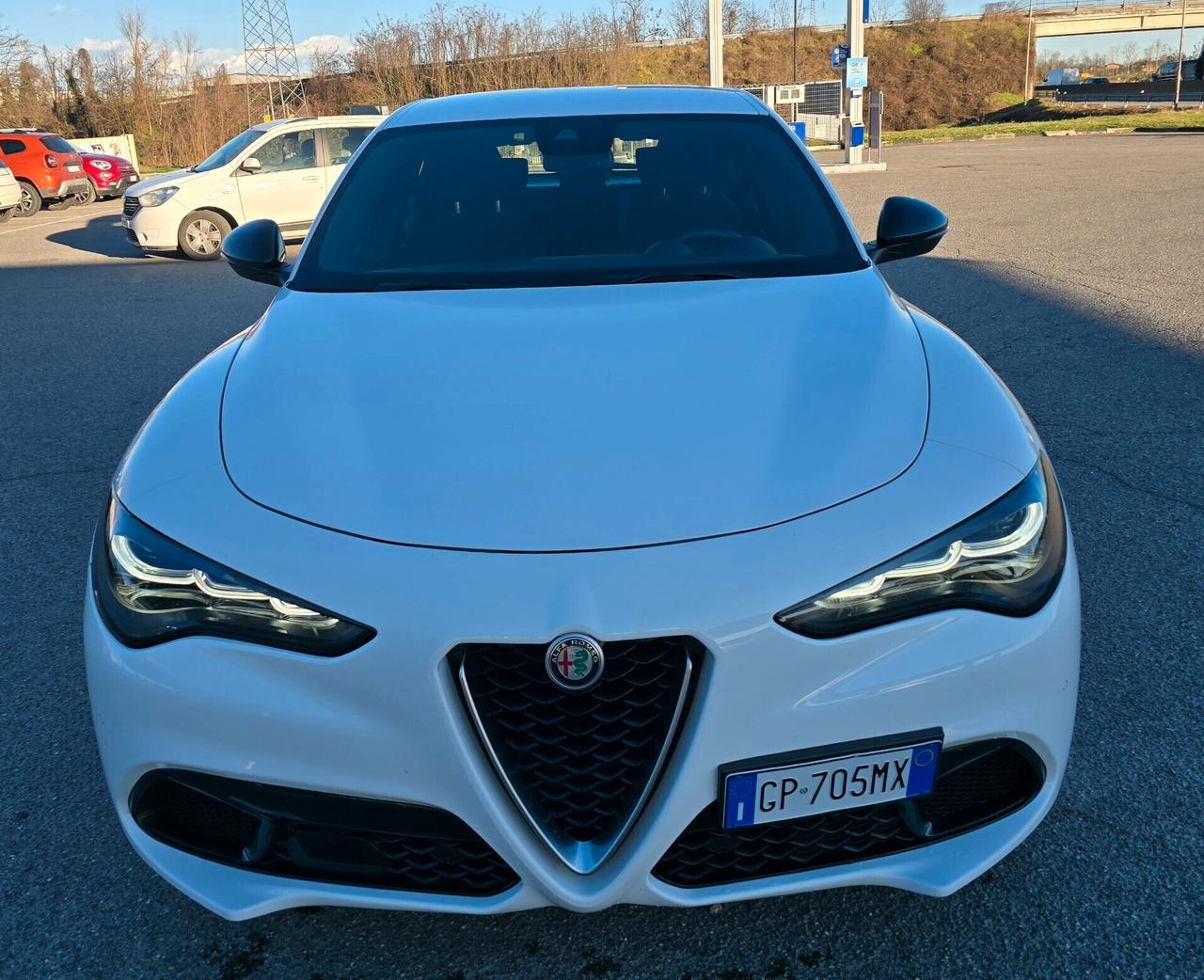 Alfa Romeo Stelvio 2.2 Turbodiesel 210 CV AT8 Q4 Sprint