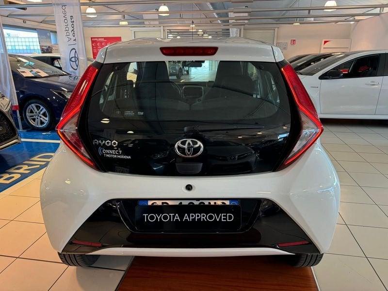 Toyota Aygo Connect 1.0 VVT-i 72 CV 5 porte x-play