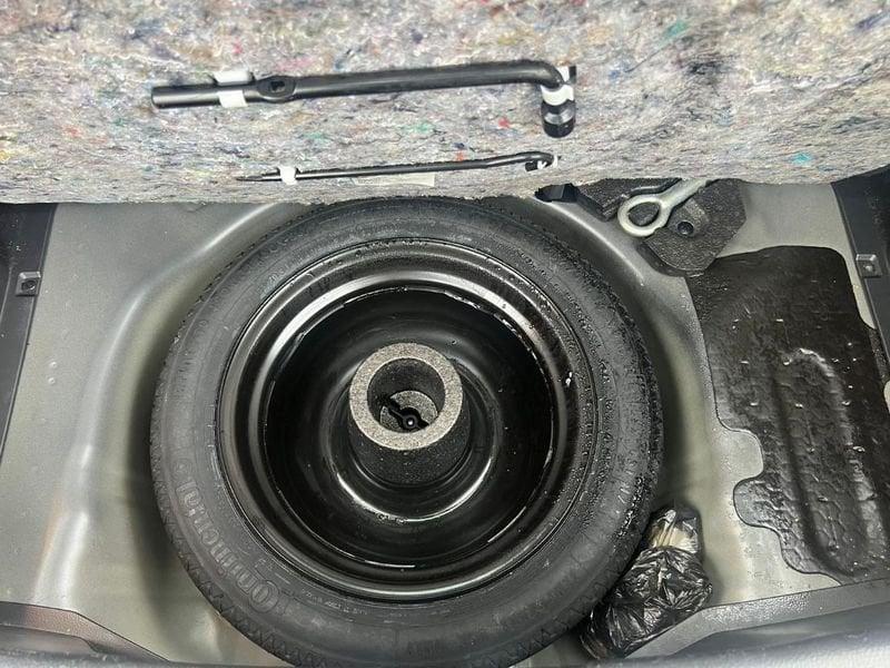 Suzuki Alto SUZUKI SWIFT 1.3 DDIS 75CV GL TOP