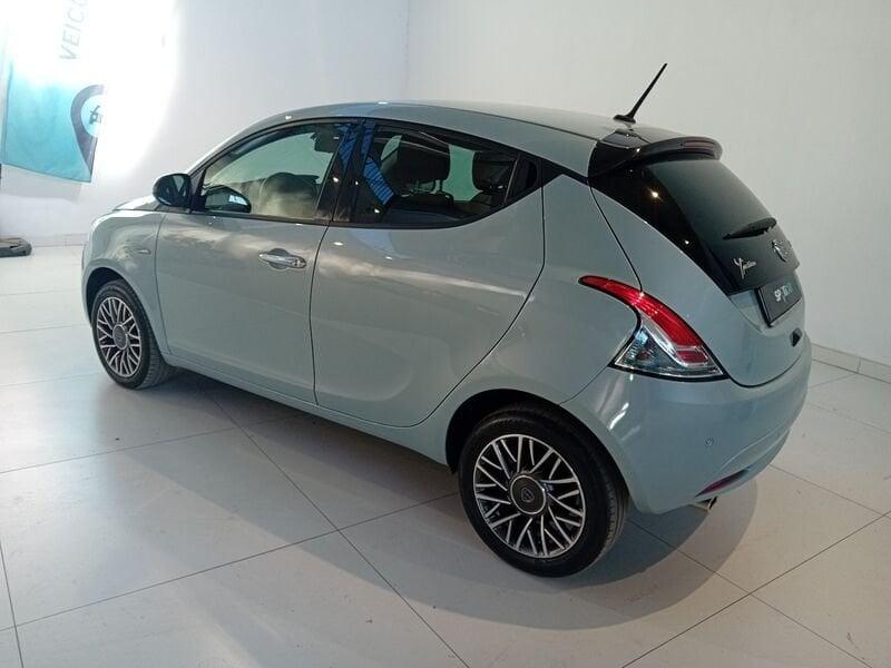 Lancia Ypsilon Ypsilon 1.0 FireFly 5 porte S&S Hybrid Gold Plus