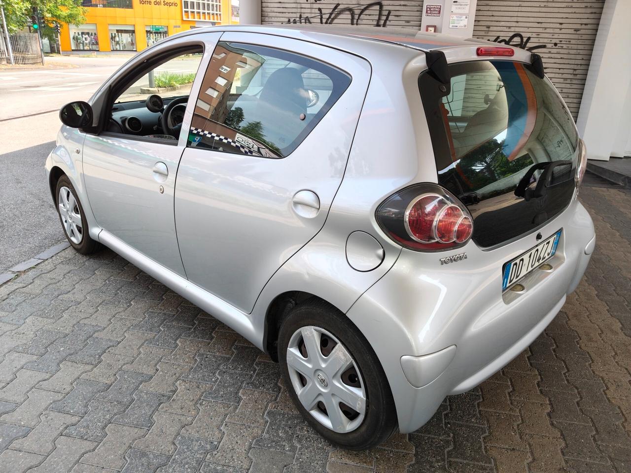 Toyota Aygo Benzina 1.0 12V VVT-i 5 porte Sol Perfetta ok Neopatentati