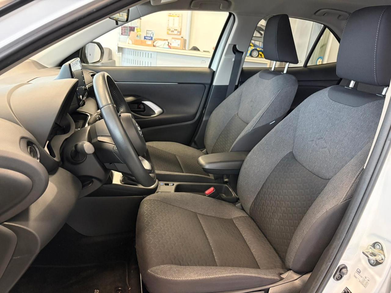 Toyota Yaris Cross 1.5 Hybrid 5p. E-CVT Business