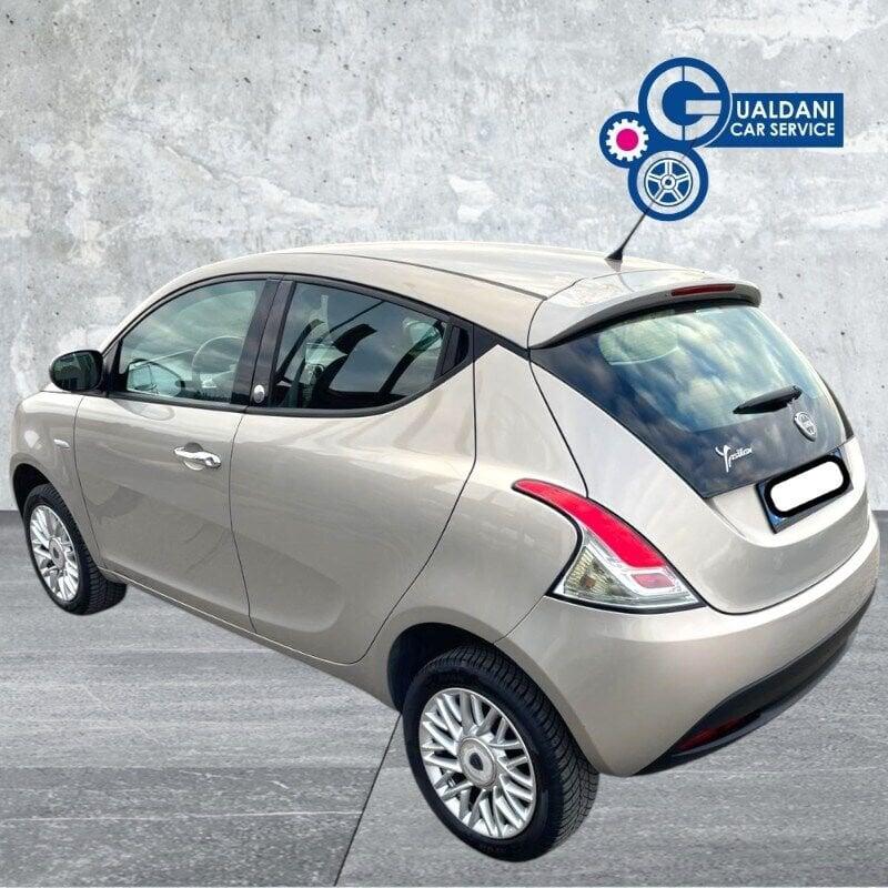 Lancia Ypsilon Ypsilon 0.9 TwinAir 85 CV 5 porte Metano Ecochic Elefantino