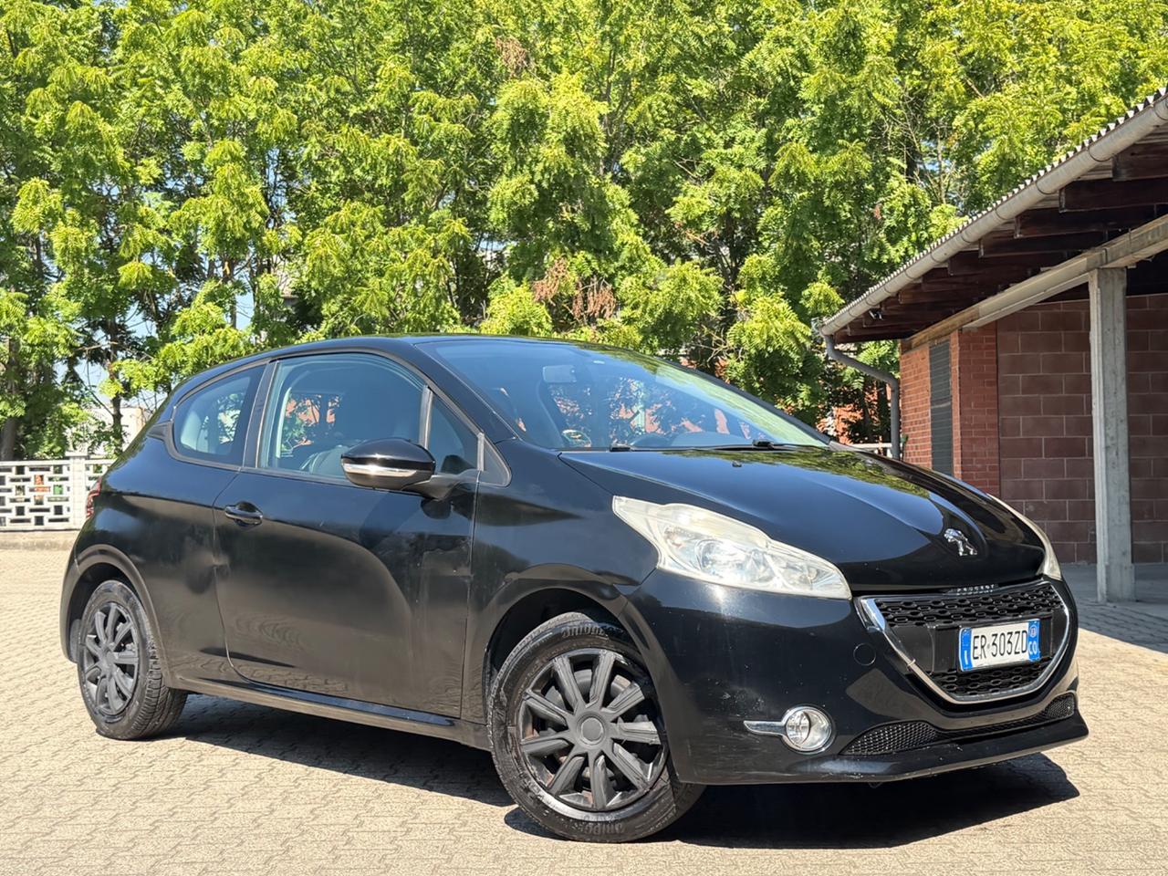 Peugeot 208 1.2 VTi 82 CV 3 porte Allure