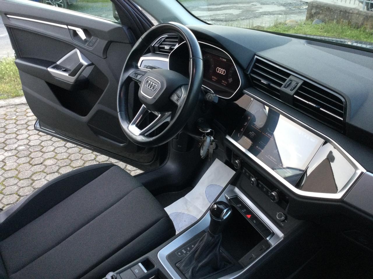 Audi Q3 35 TDI S tronic Business Advanced