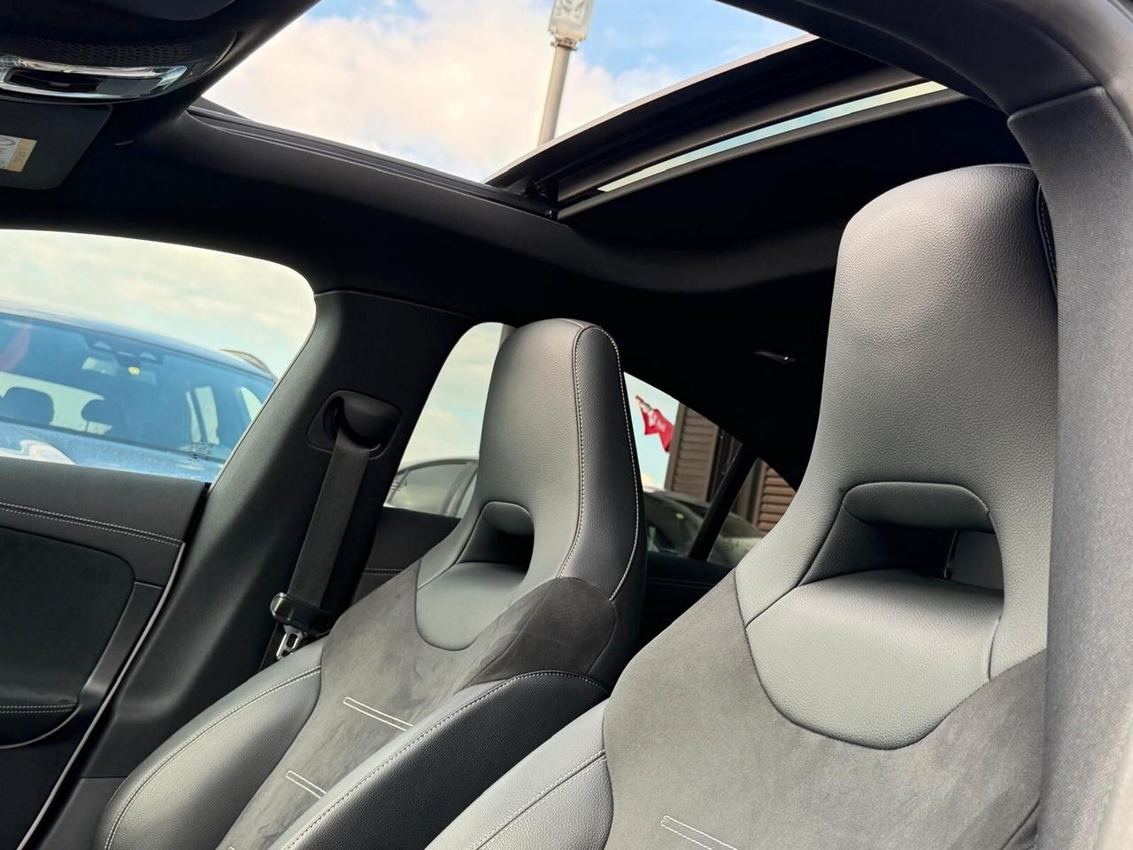 Mercedes-benz CLA 200 D 150 cv. Automatic NIGHT EDITION (Full optional)