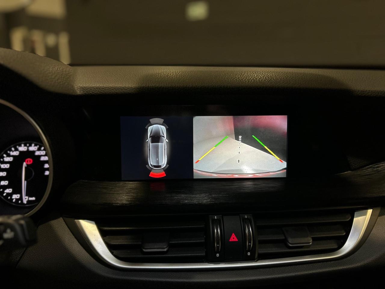 Alfa Romeo Stelvio 2.2 Turbodiesel 190 CV AT8 RWD