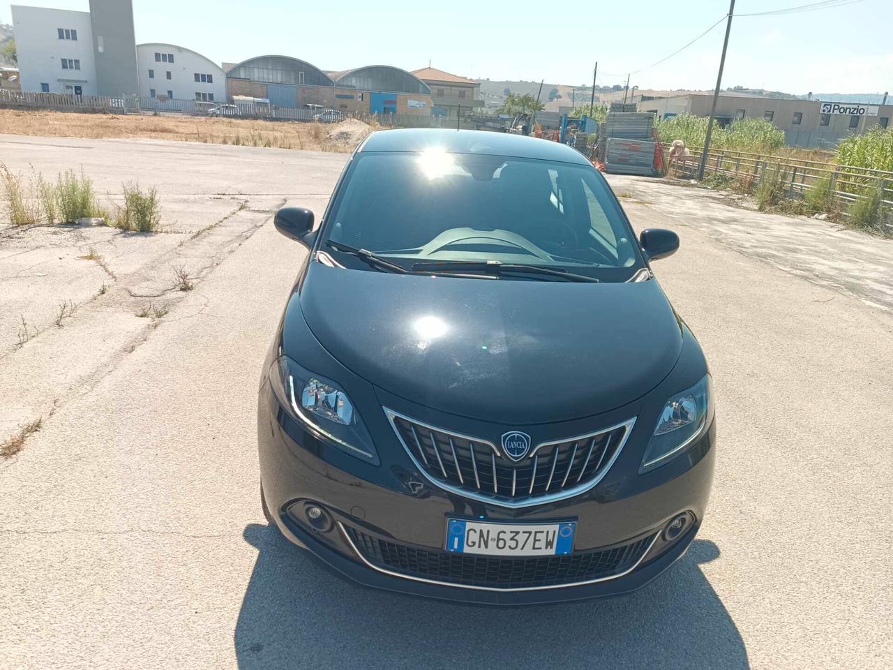 Lancia Ypsilon 1.0 FireFly 5 porte S&S Hybrid Silver Plus