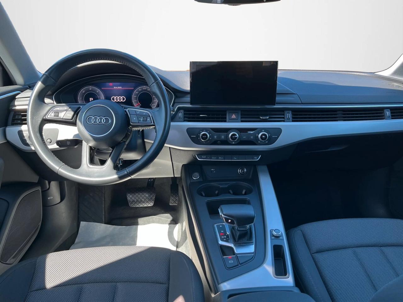 Audi A4 Avant 30 TDI/136 CV S tronic Business
