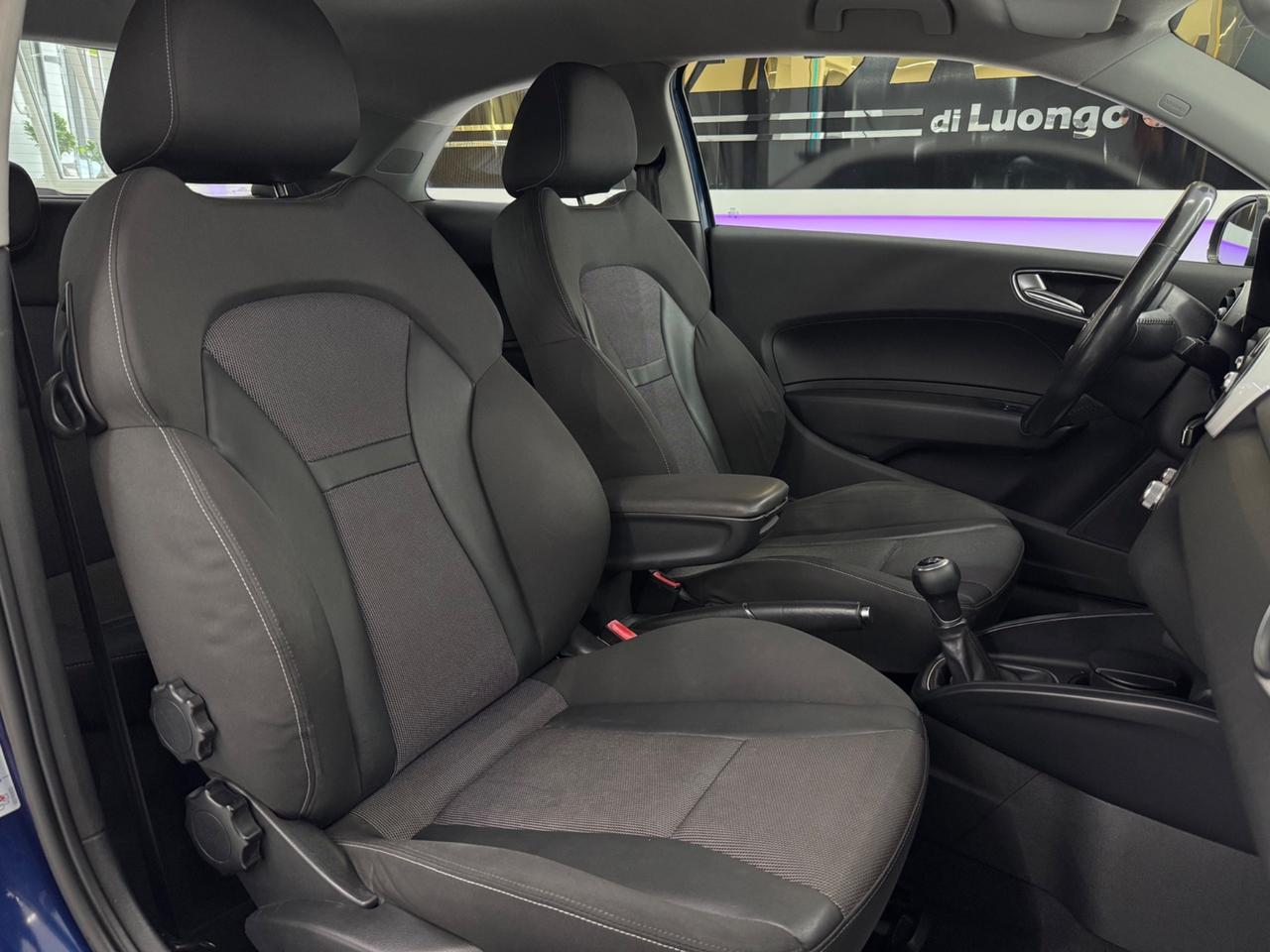 Audi A1 1.6 TDI 105 CV S-line Full Optional