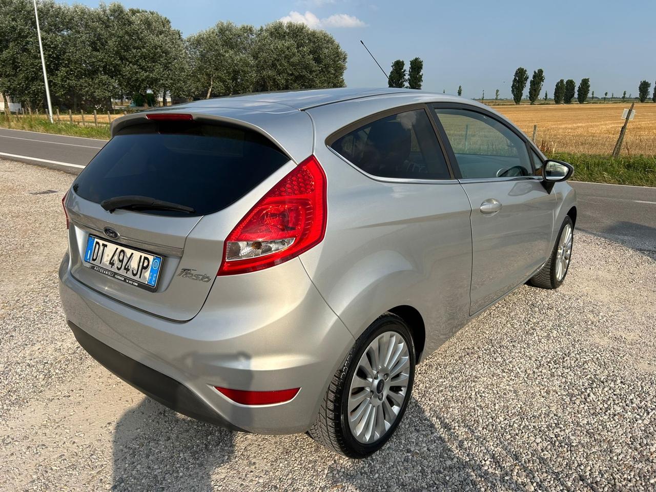 Ford Fiesta 1.2 82CV 3 porte Titanium