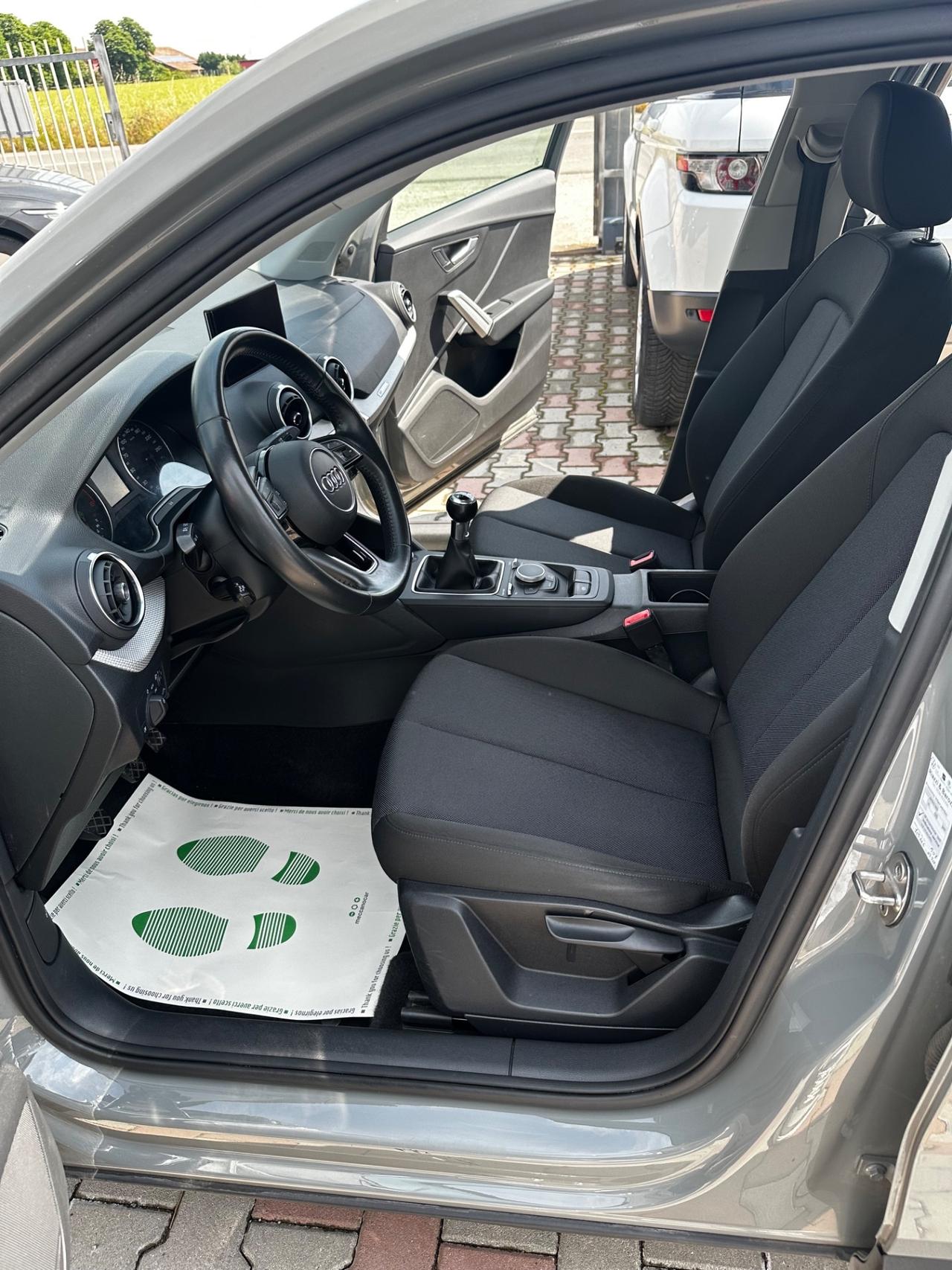 Audi Q2 30 TDI Business Design