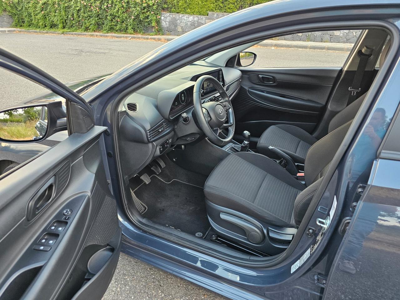 Hyundai i20 1.2 MPI MT GPL Connectline