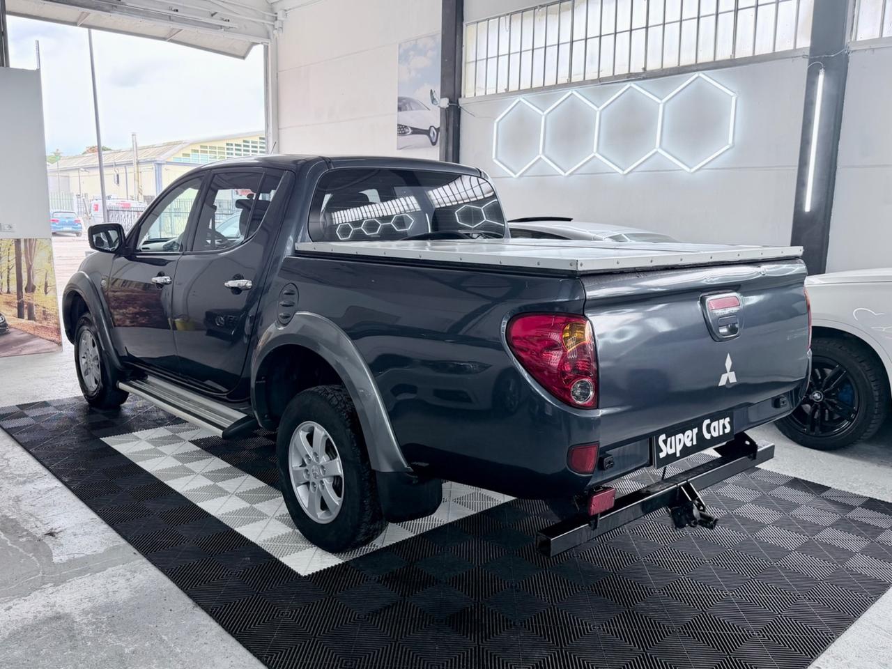 Mitsubishi L200 2.5 DI-D/136CV Double Cab Invite 2011