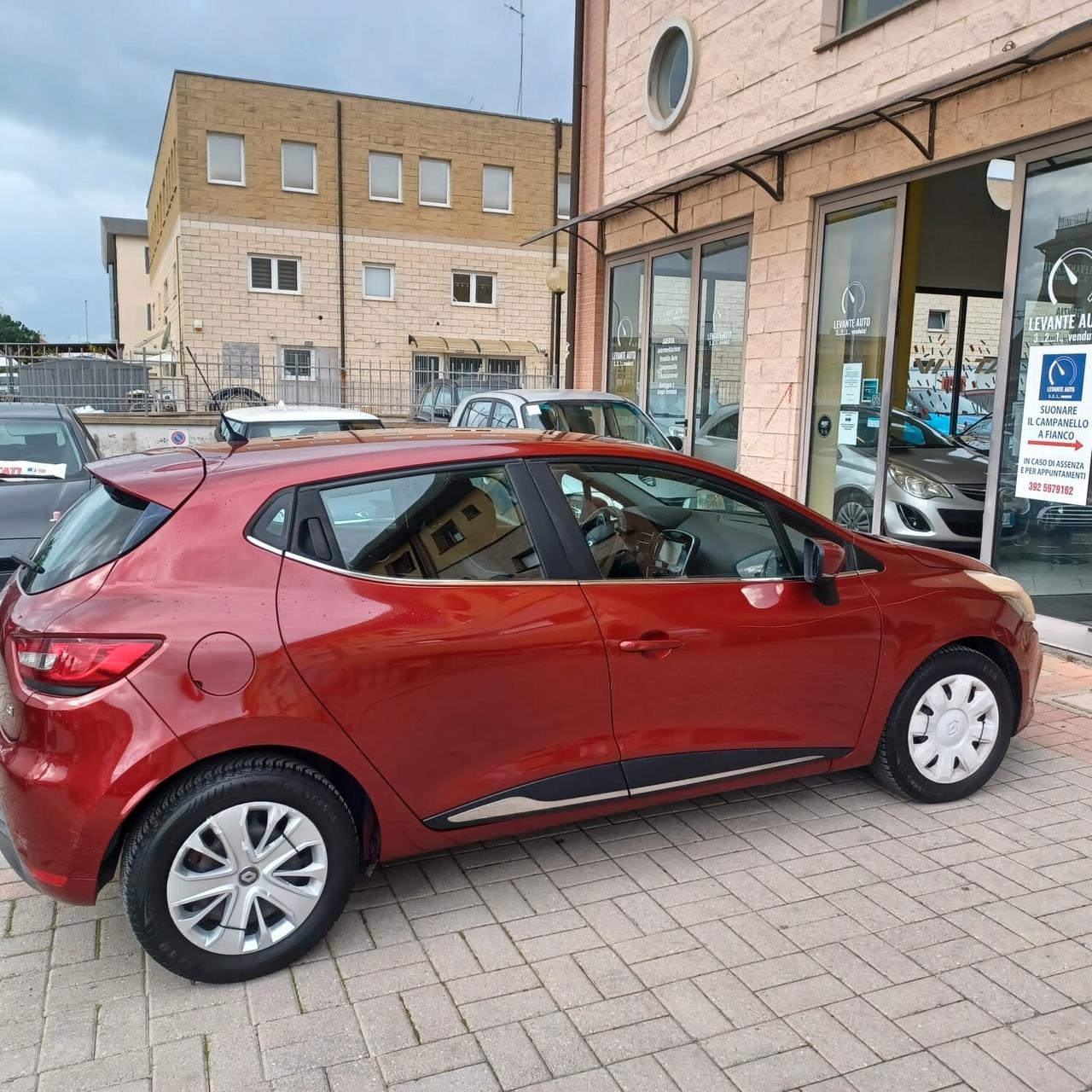 121.828 KM CLIO 1.5 DCI NEOPATENTATI UNIPROPRIETARIO