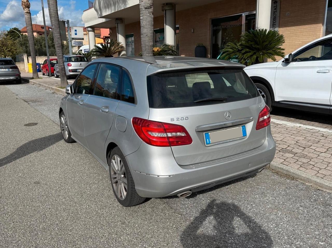Mercedes-benz B 200 Premium
