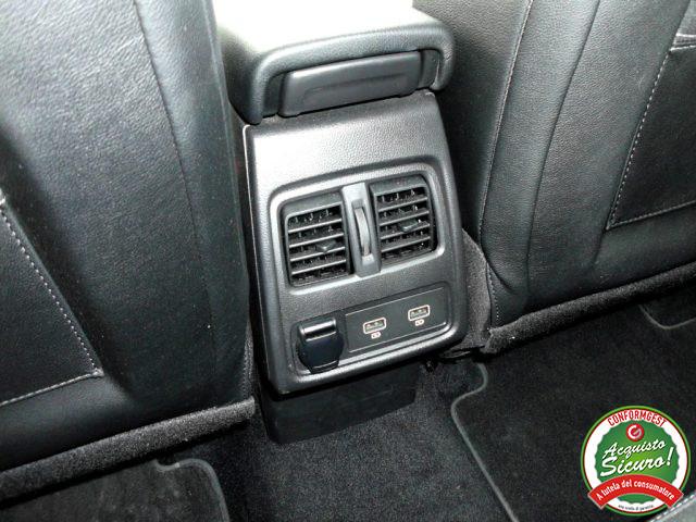 RENAULT Captur Blue dCi 95 CV Intens