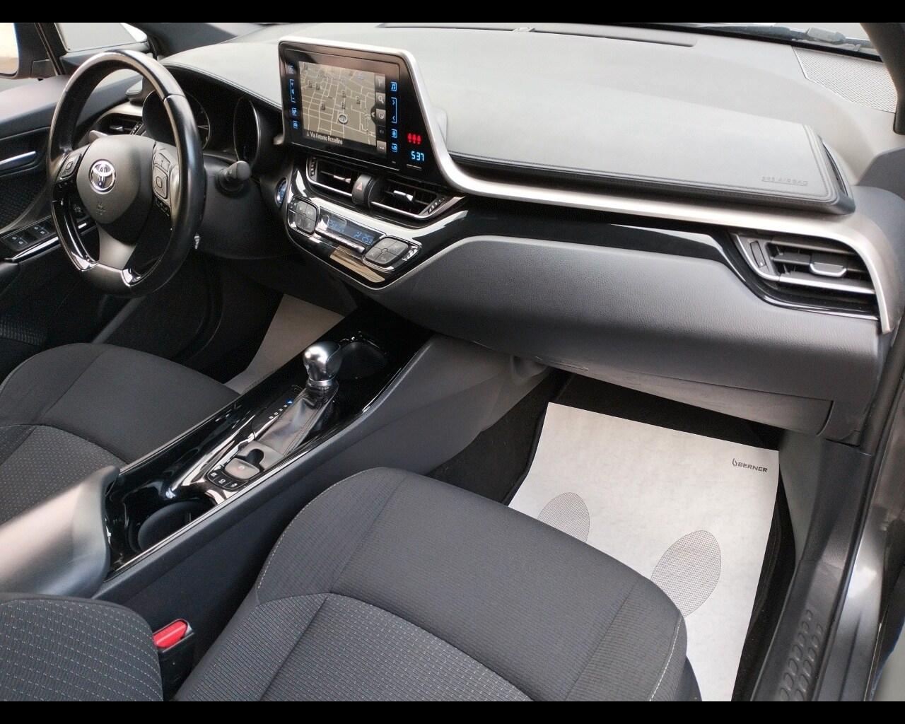 TOYOTA C-HR (2016-2023) C-HR 1.8 Hybrid E-CVT T...