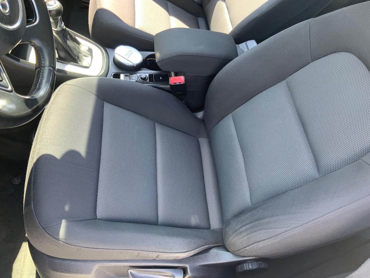 Audi Q3 2.0 TDI 120 CV Business