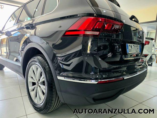 VOLKSWAGEN Tiguan 2.0 Life TDI 150CV SCR DSG - Fari a Led