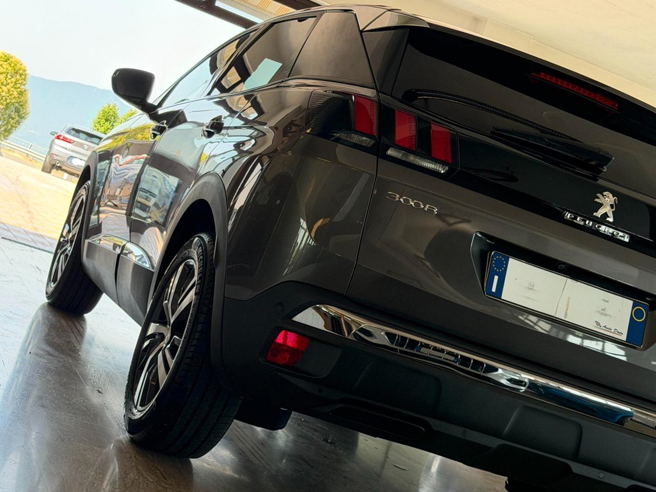 Peugeot 3008 1.5 BLUEHDI 130 cv. Eat8 ALLURE PACK (Nav)