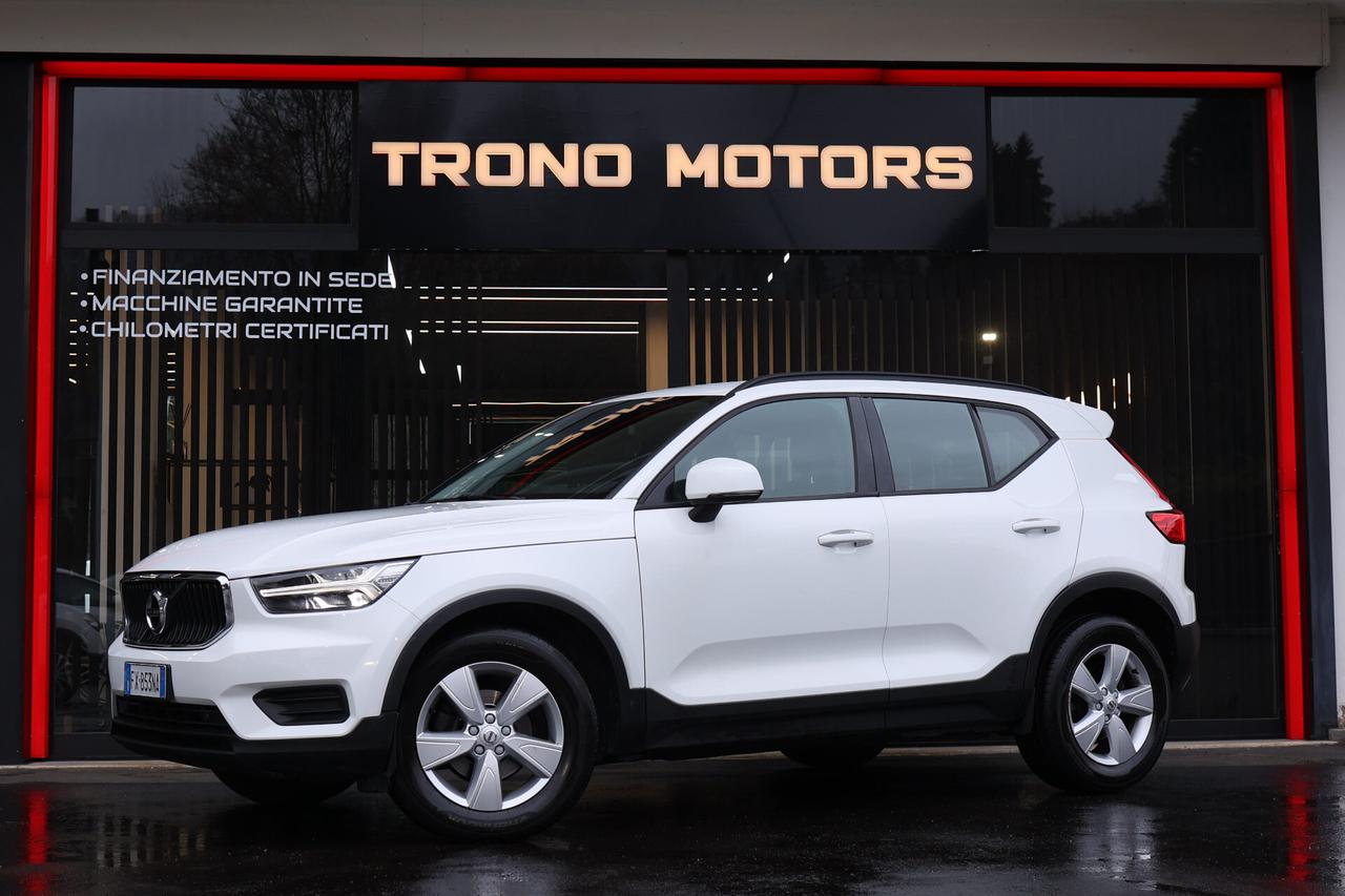 Volvo XC40 D3 Momentum Core