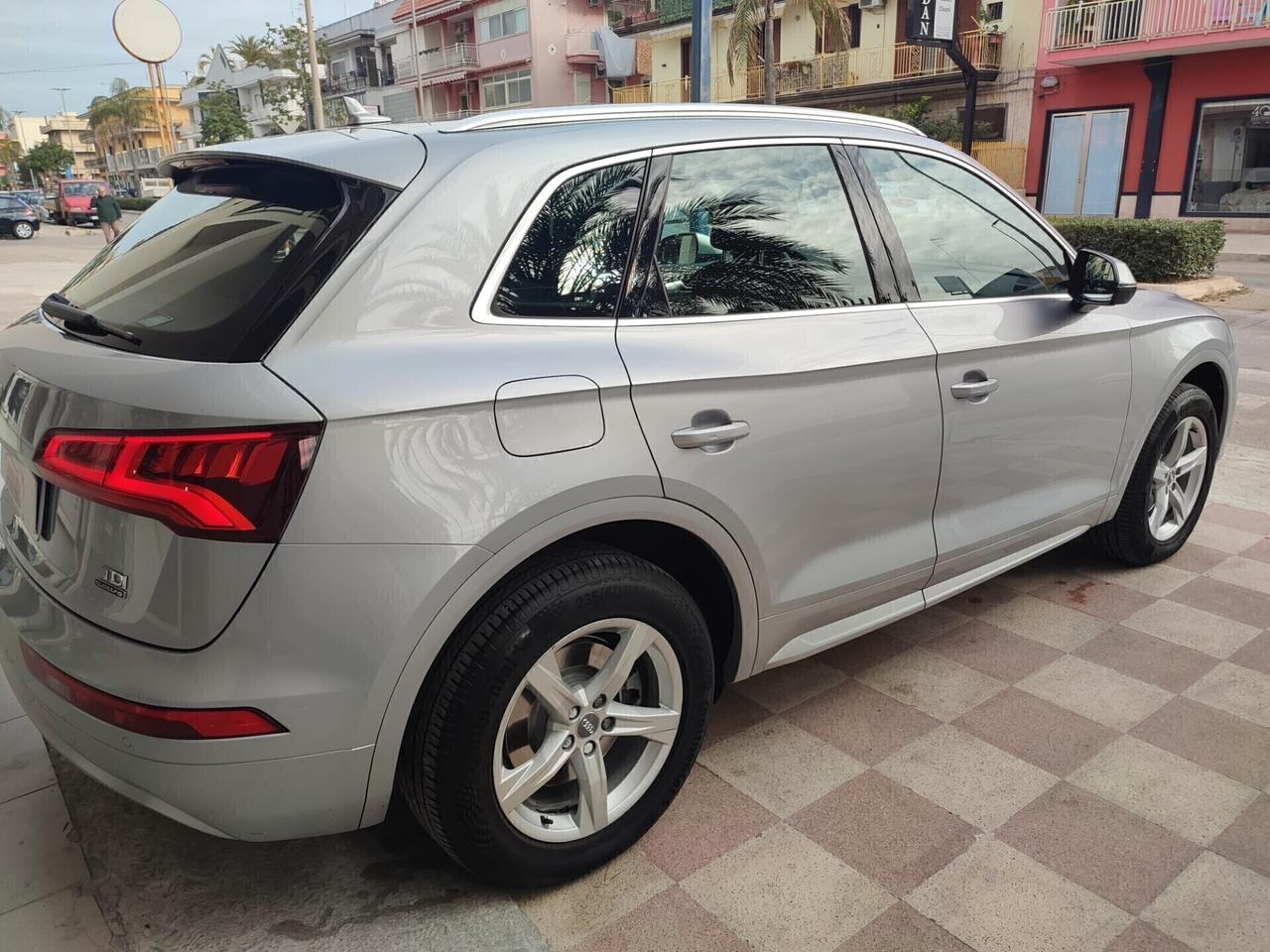 Audi Q5 2.0 TDI 190 CV quattro S tronic Sport