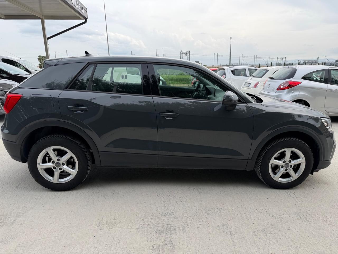 Audi Q2 30 TDI S tronic Identity Black