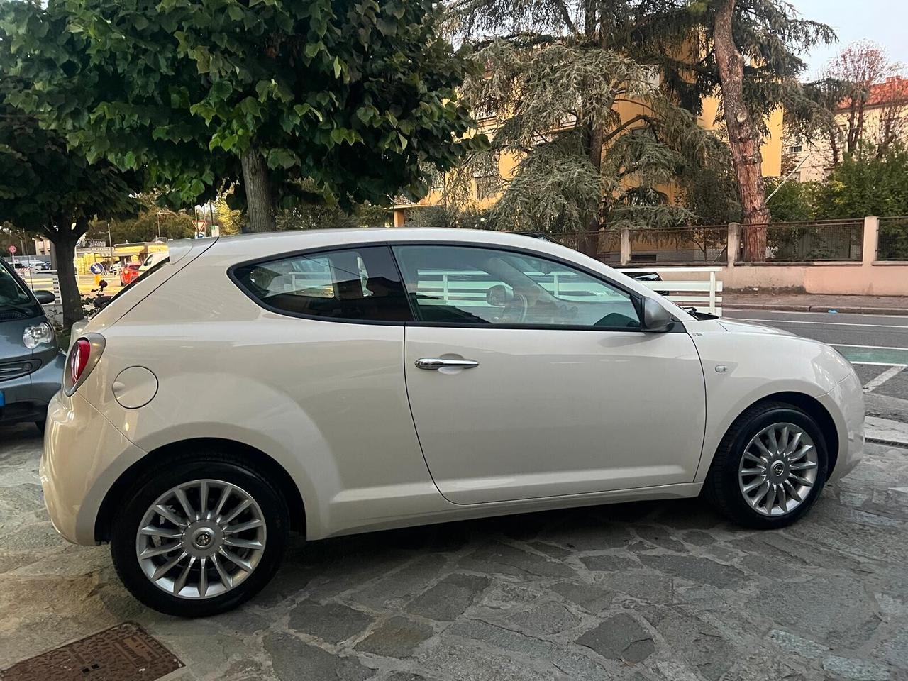 ALFA ROMEO MITO 1.4 70cv 8V PROGRESSION NEOPATENT.
