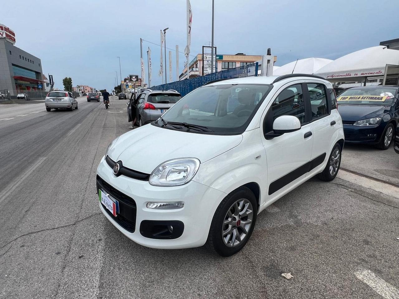 FIAT PANDA HYBRID VETTURA CON SOLI 35000KM UNICO PROPRIETARIO