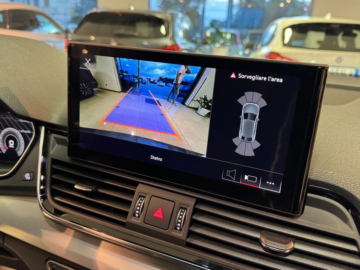 AUDI Q5 Sportback SPB 2.0 TDI S-line Identity black Grigio Quantum