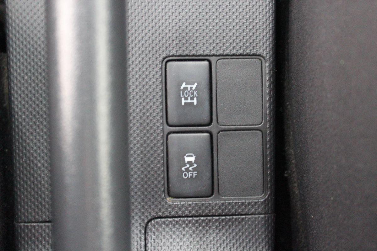 TOYOTA - Urban Cruiser - Cruiser 1.4 D-4D AWD Sol