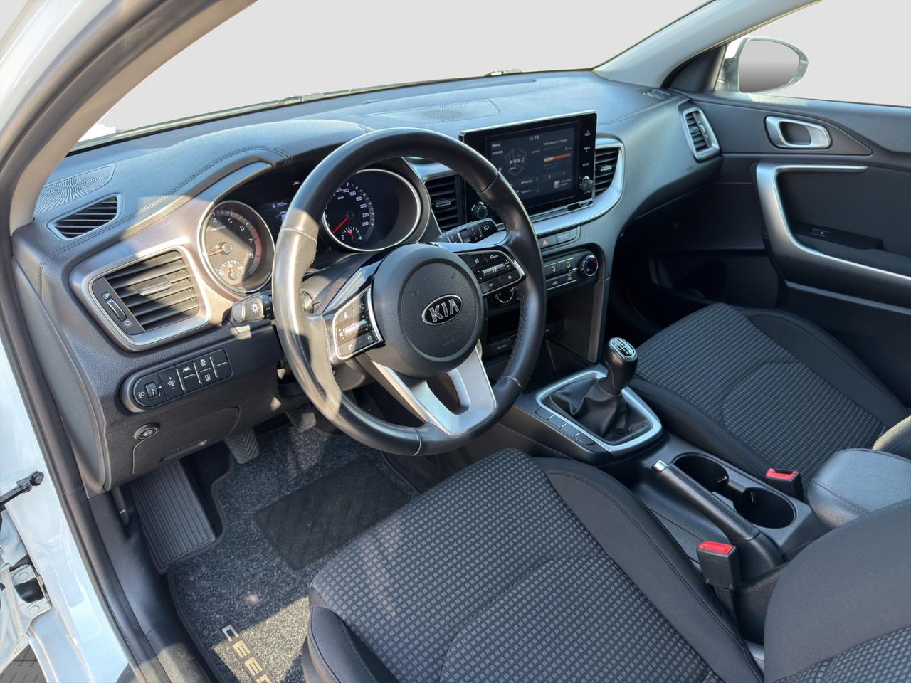 KIA Ceed 1.4 MPi GPL 5p. Urban