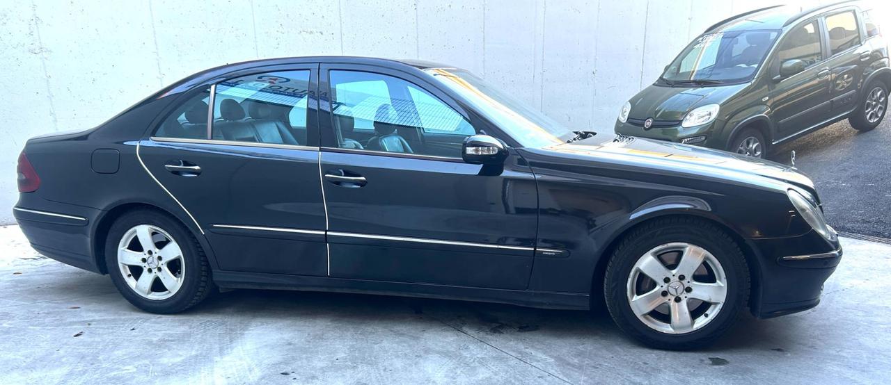 Mercedes E 320 TD CDI ELEGANCEBerlina