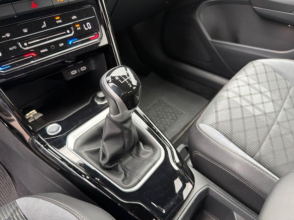 VOLKSWAGEN T-Roc 2.0 tdi R-Line 115cv