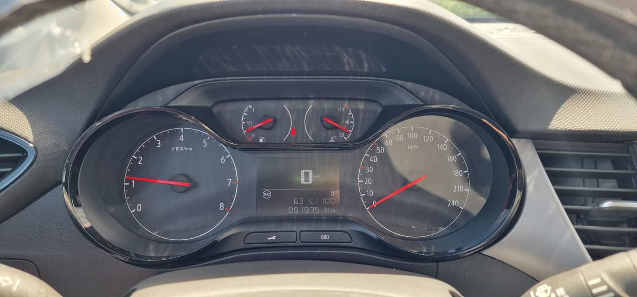 Opel Crossland 1.2 Start&Stop Design & Tech 2022