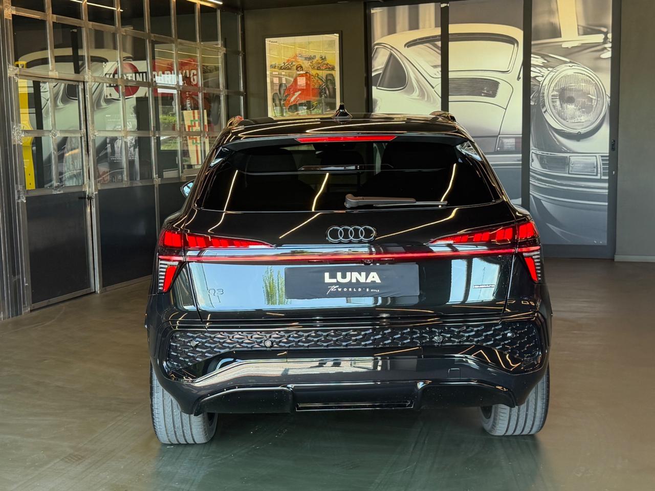 Audi Q3 TFSI quattro S tronic line edition -265cv-