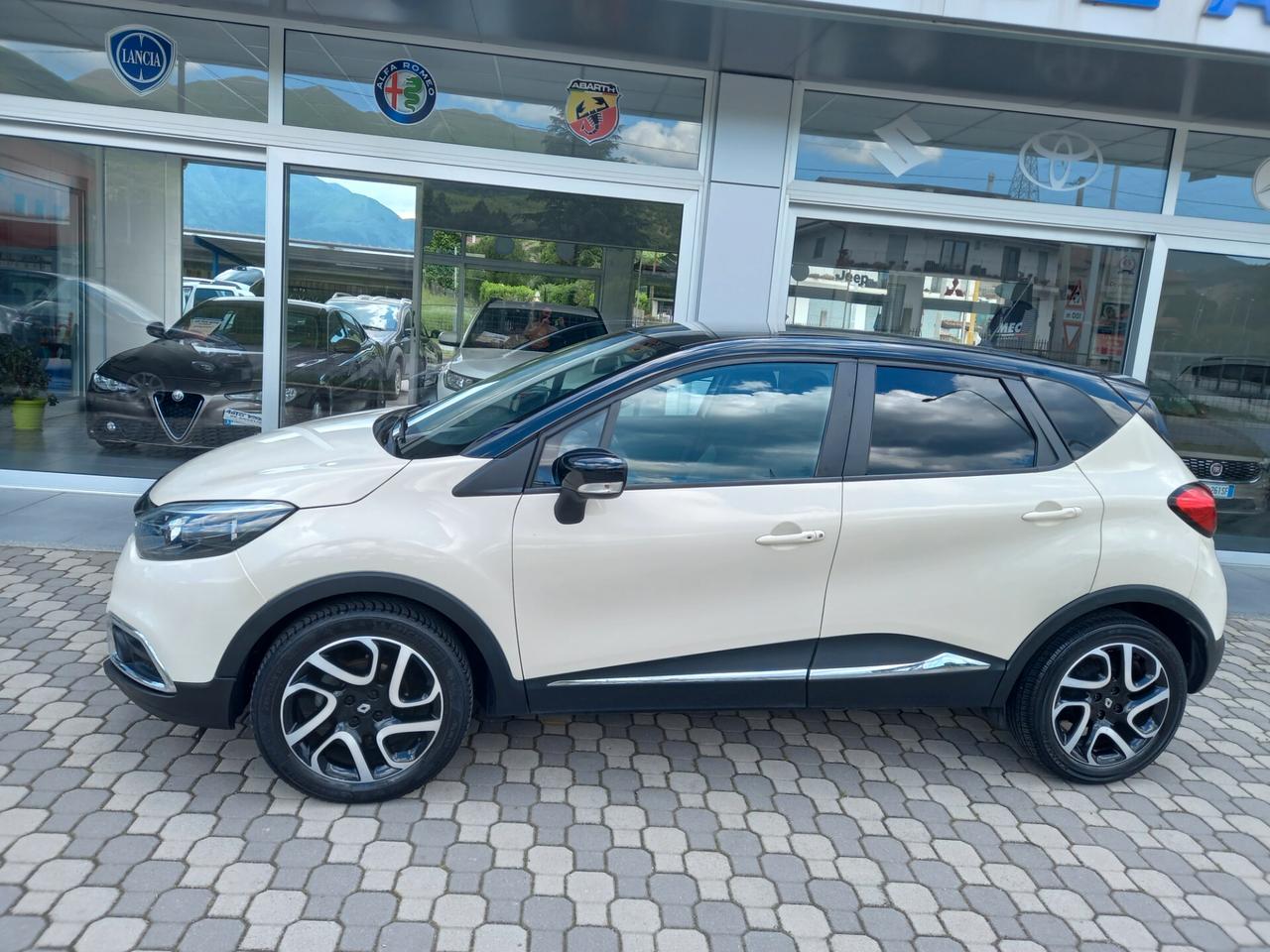 Renault Captur 0.9 TCE ENERGY R-LINK *** UNICA PROPRIETARIA ***