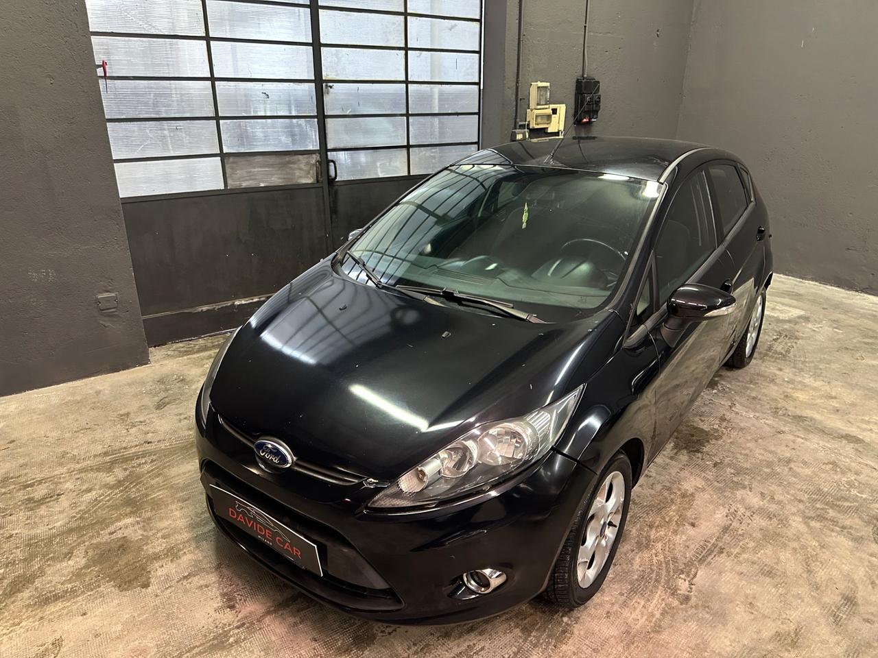 Ford Fiesta Ikon 1.4 5 porte Bz.- GPL