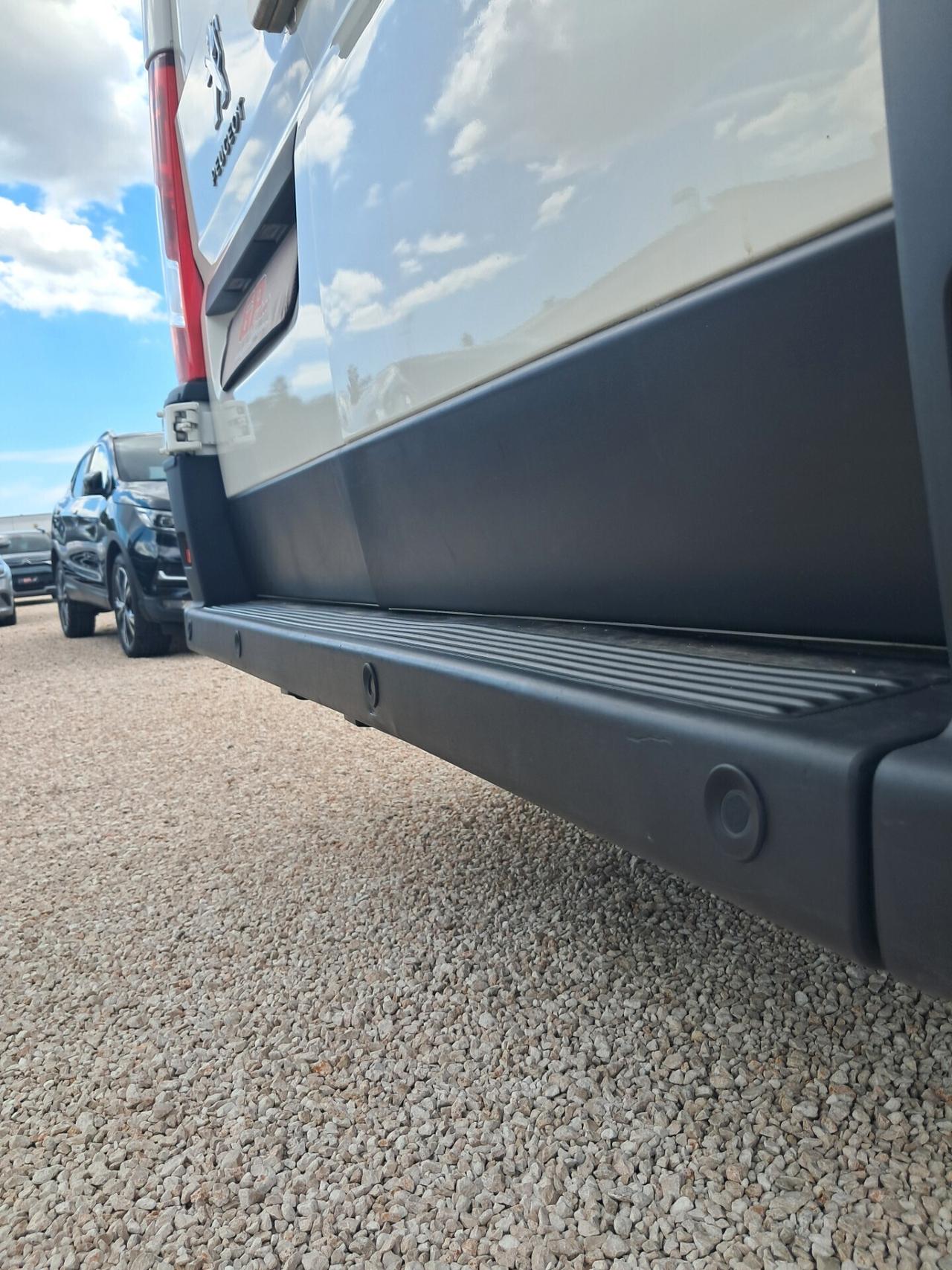 Peugeot Boxer 333 2.2 BlueHDi 140*CLIMA